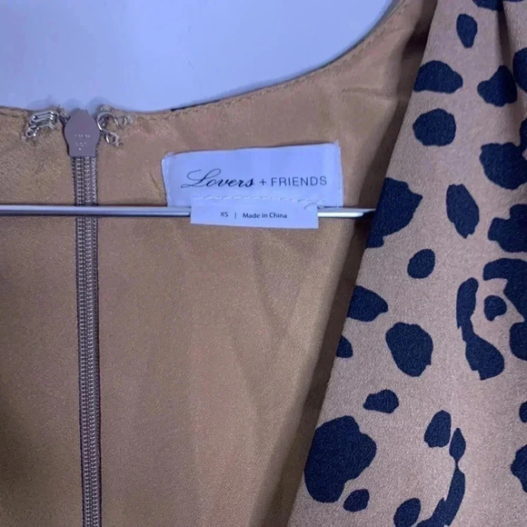 Lovers + Friends Jill Romper in Tan Leopard Size XS - Picture 5 of 8